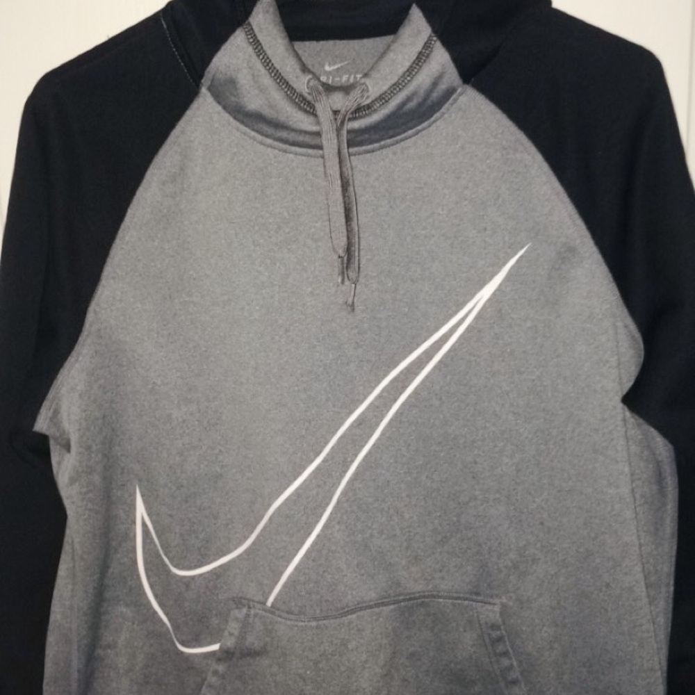 Nike Dry-Fit Hoodie